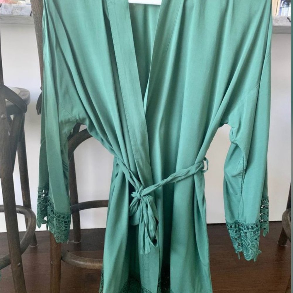 Bridal Robes - Picture 4 of 4
